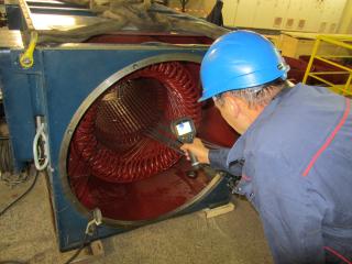 Prova del pacchetto dello statore con induzione magnetica